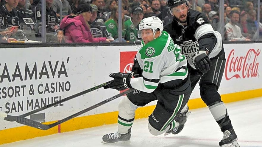 Jason Robertson powers Stars past Kings