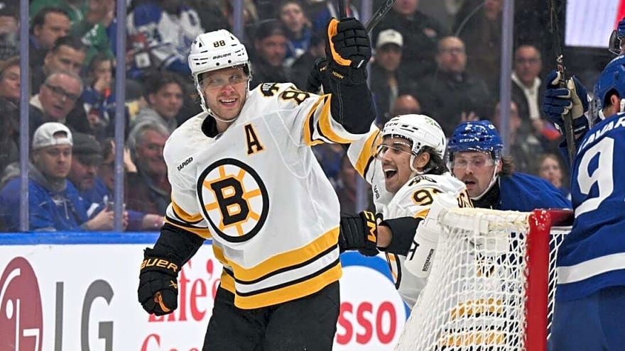 Bruins aim to double down, Maple Leafs eye revenge in rematch