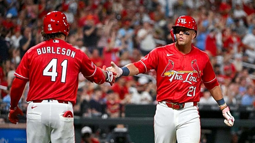 Cardinals pull away from Reds behind big sixth inning