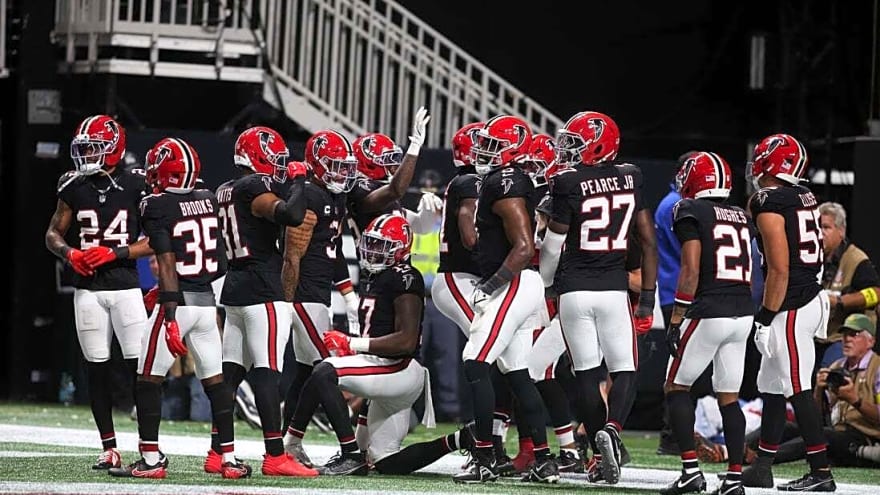 Falcons look to continue domination vs. banged-up 49ers