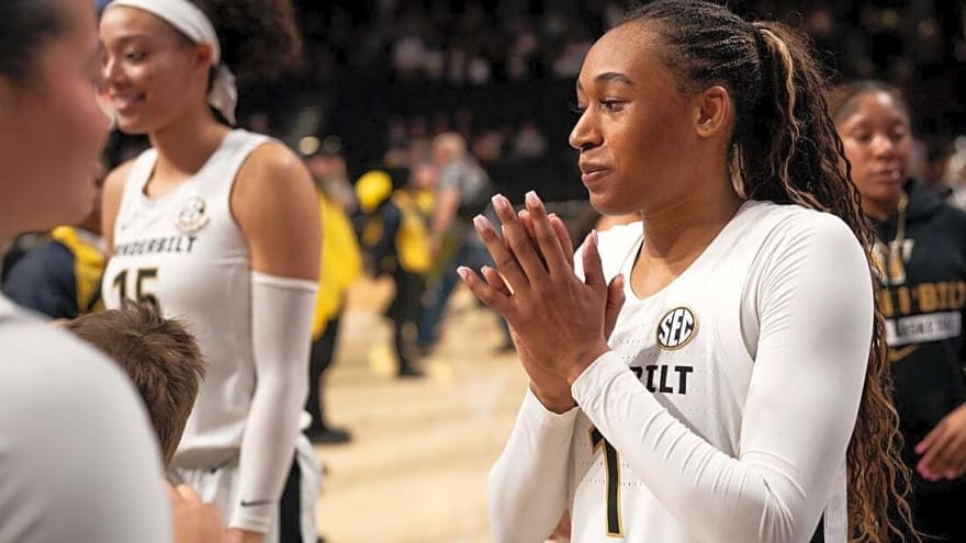 Women's Top 25 roundup: Mikayla Blakes, No. 5 Vandy take down No. 4 Texas