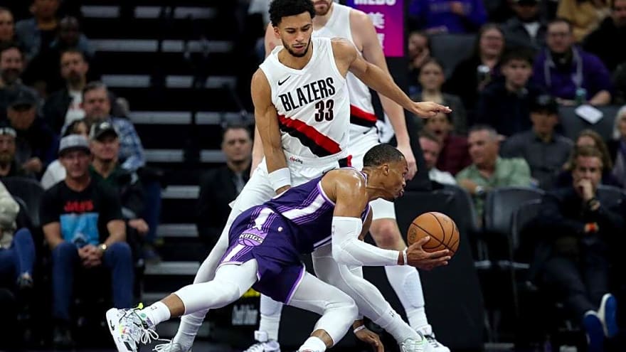 Blazers hang on, sweep home-and-home set vs. Kings