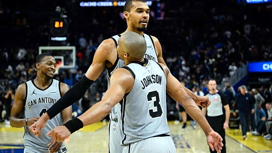 Playoff positioning already in mind as streaking Spurs face Suns