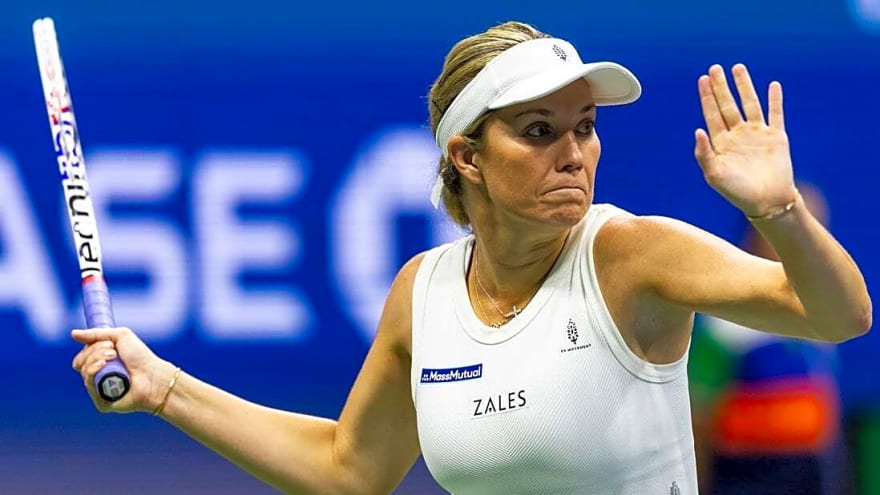 Former finalist Danielle Collins (back) out of 2026 Australian Open