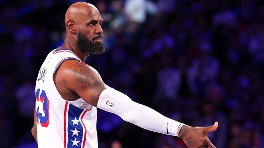 LeBron James says center role is temporary: 'We got an MVP'