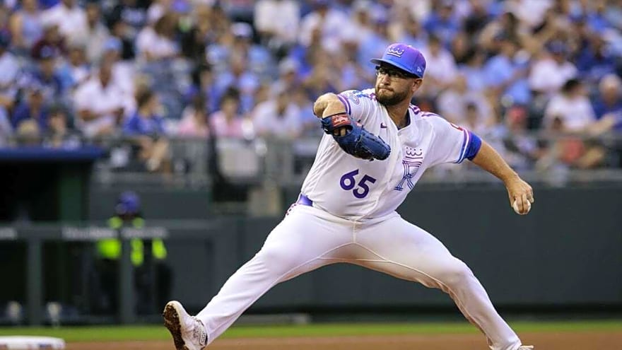 Surging Royals defeat Tigers to extend winning streak to six
