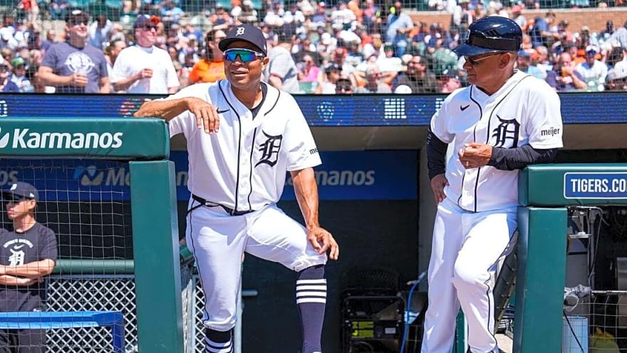 Tigers, 3B coach Joey Cora agree to part ways