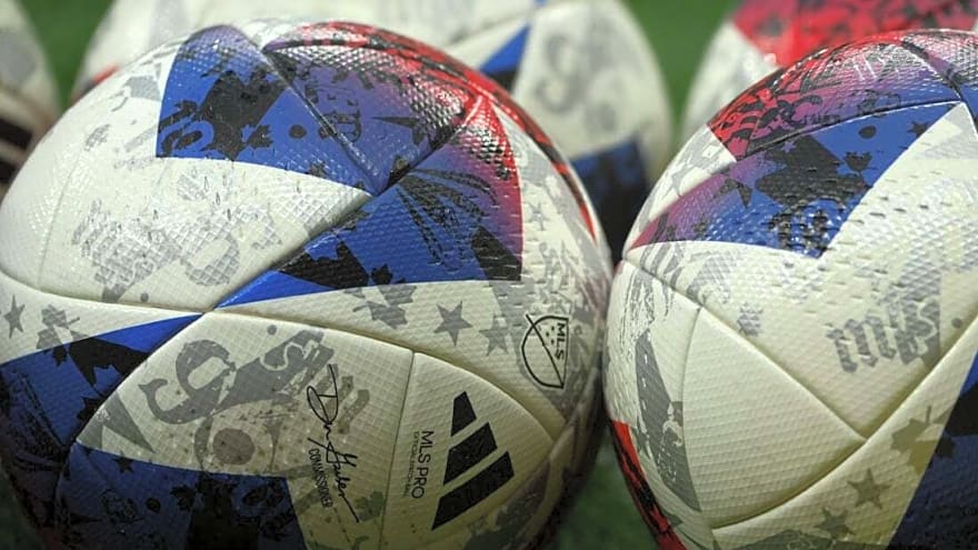 Quakes acquire defensive midfielder Ronaldo Vieira