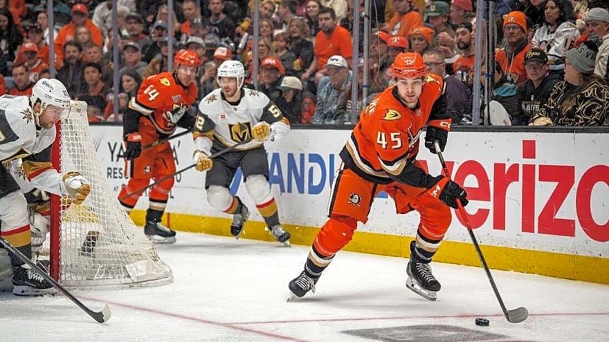 Ducks find power-play success, edge Knights to even series