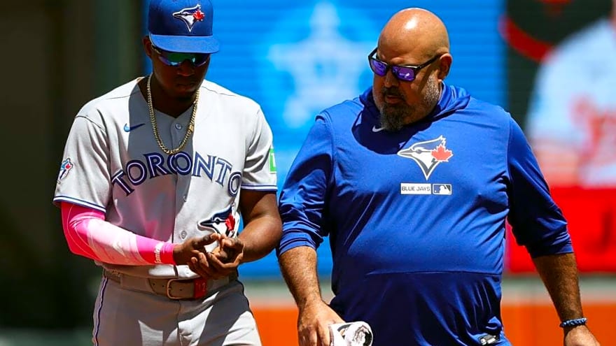 X-rays negative after Blue Jays’ Jesus Sanchez hit by ball from fan