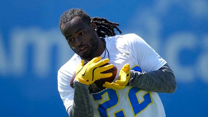 Chargers RB Najee Harris (eye) hurt in fireworks incident