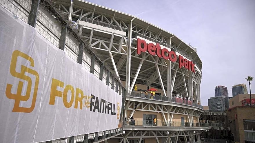 MLB owners unanimously approve Padres' new ownership group