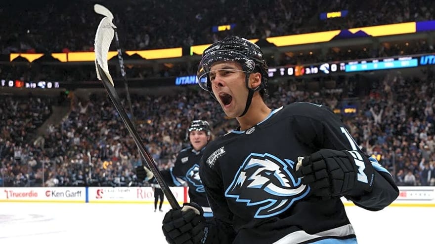 Dylan Guenther scores twice as Mammoth hammer Blackhawks