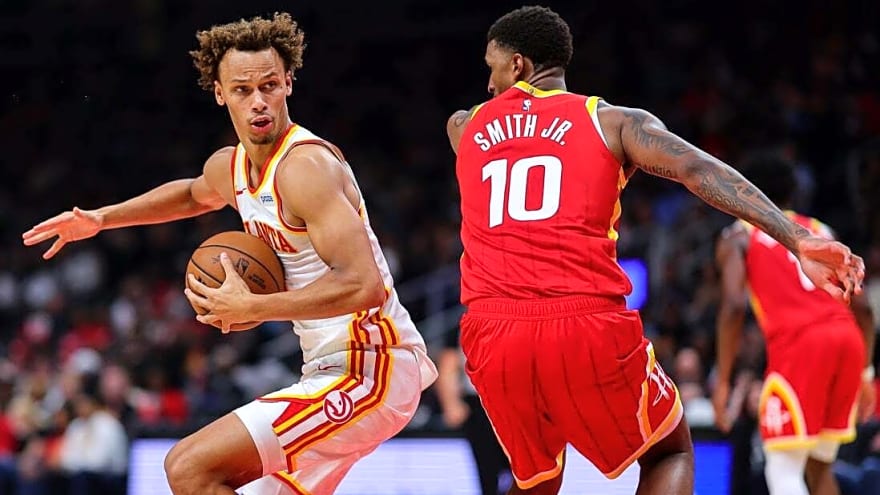 Kevin Durant leads balanced attack as Rockets take down Hawks