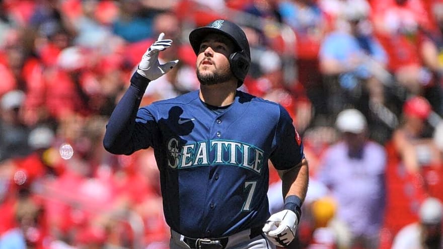 Mariners top Cardinals for 3rd straight win