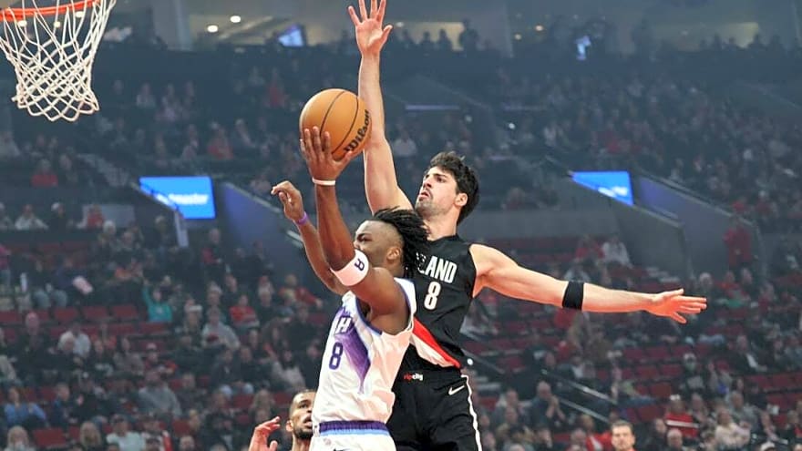 Second-quarter turnaround sparks Blazers past Jazz