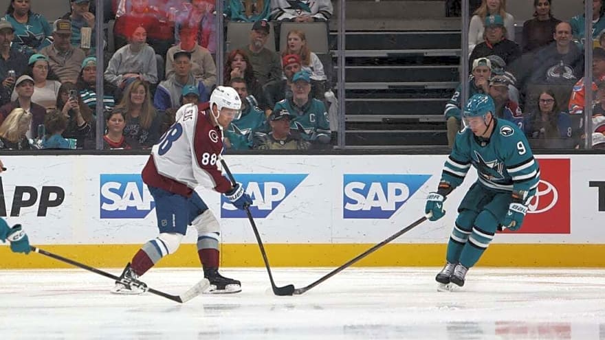 Philipp Kurashev heroics propel Sharks to OT win over Avalanche