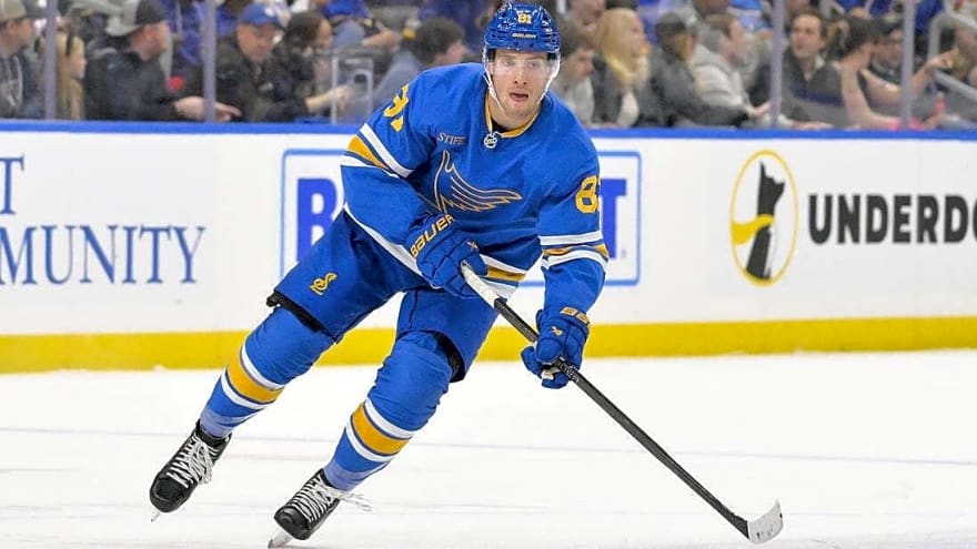 Blues search for consistency vs. surging Mammoth
