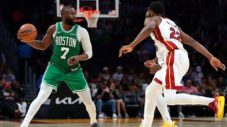 Celtics rolling as they close road trip vs. injury-hampered Bucks