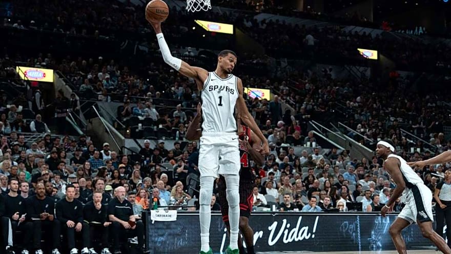 Victor Wembanyama goes for 41 as Spurs roll past Bulls