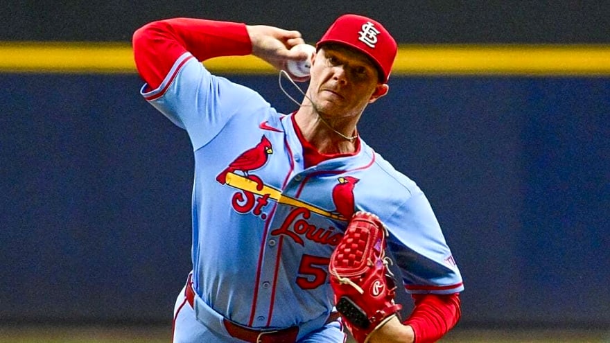 Reports: Cardinals trading RHP Sonny Gray to Red Sox
