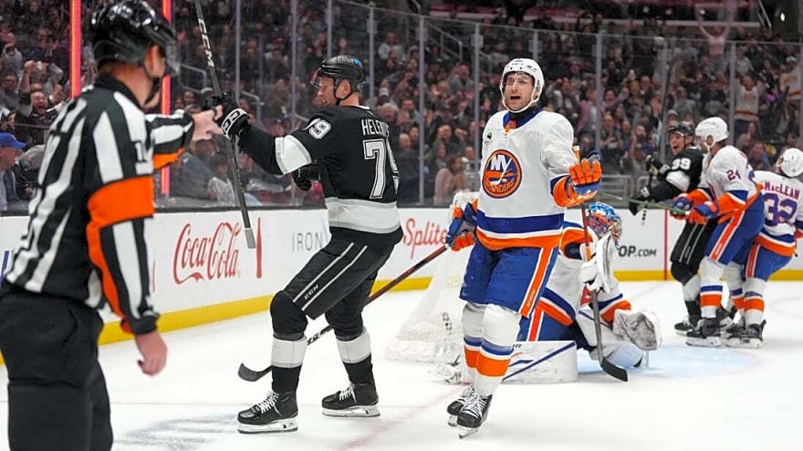 Artemi Panarin, Kings hand Islanders another Southern California loss