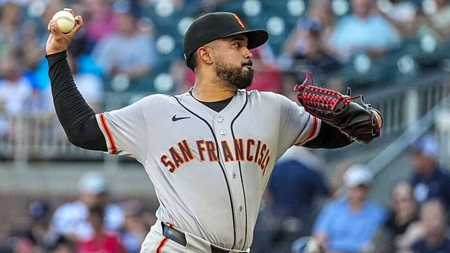 Giants' Anthony Molina cools off Braves, earns win over former team