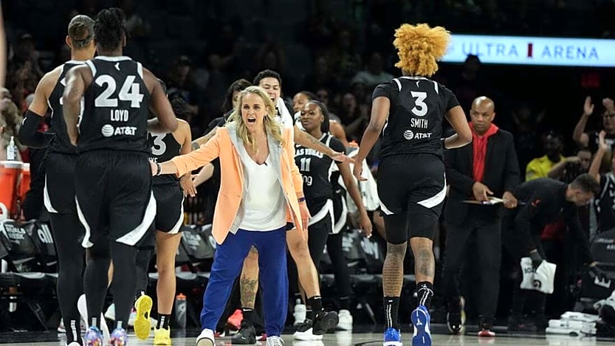 Jewell Loyd leads Aces to rare victory over Liberty