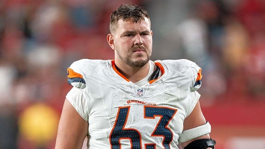 Report: Broncos, OL Alex Palczewski agree on 2-year deal