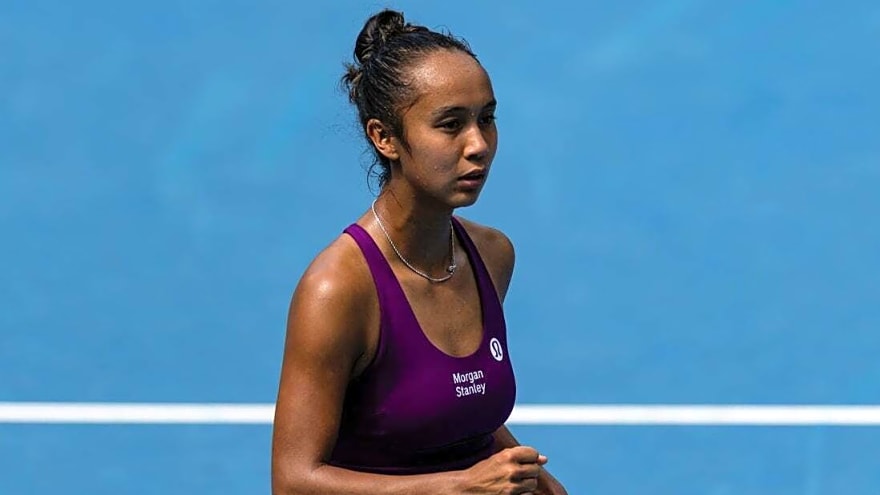 Leylah Fernandez comes from set down to win in Dubai