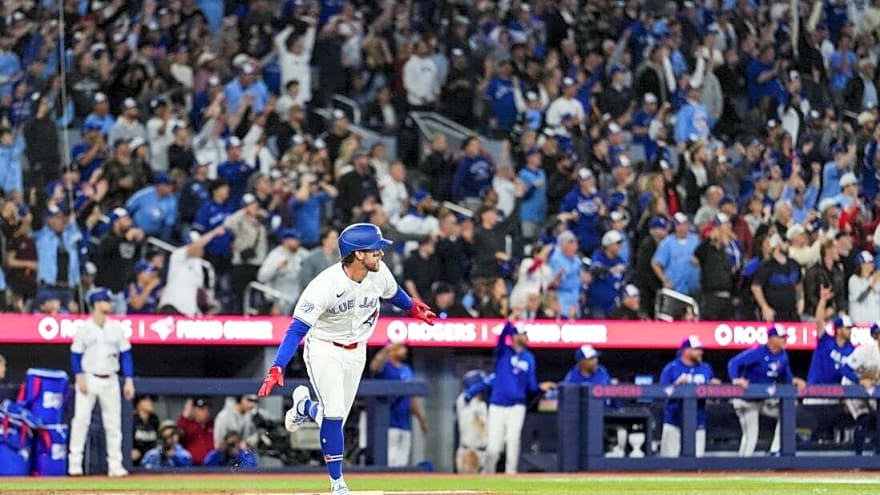 Blue Jays notch second straight walk-off in comeback over Athletics