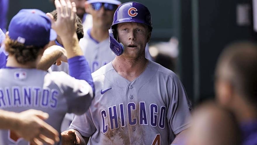 Cubs extend hot stretch, unleash 18-hit attack on Royals