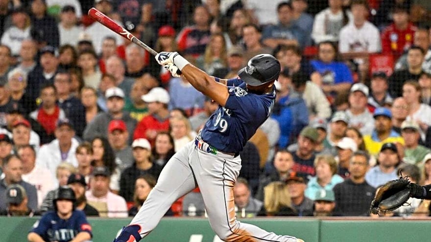 Lazaro Montes goes deep in debut as Mariners trounce Red Sox