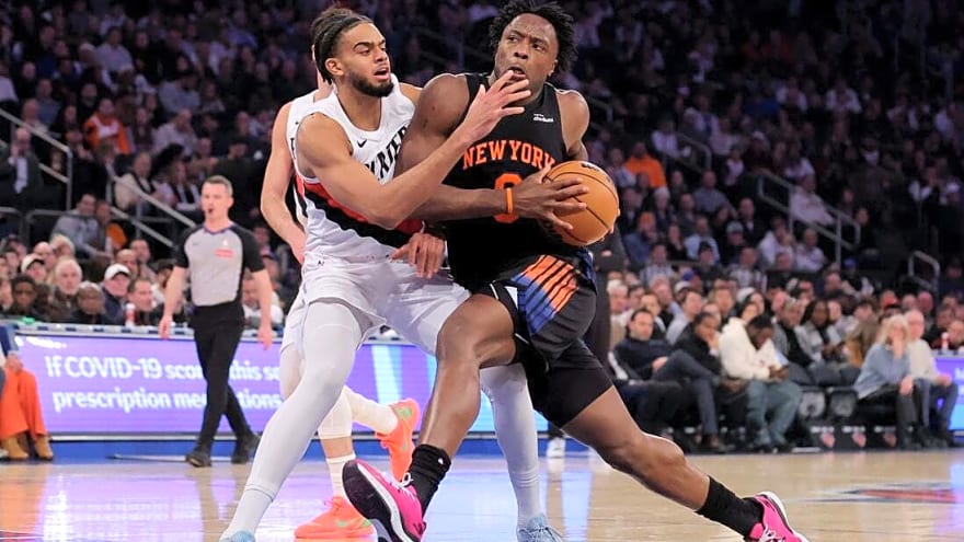 Karl-Anthony Towns powers Knicks to easy win over Blazers