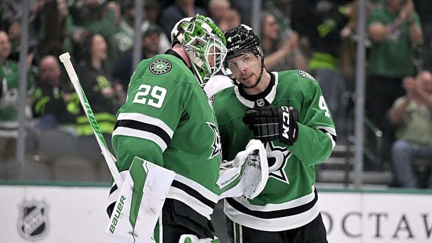 Jake Oettinger, Stars hold down Knights, run point streak to 13