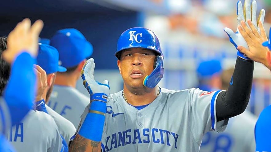 Salvador Perez stays hot with homer in Royals win at Marlins