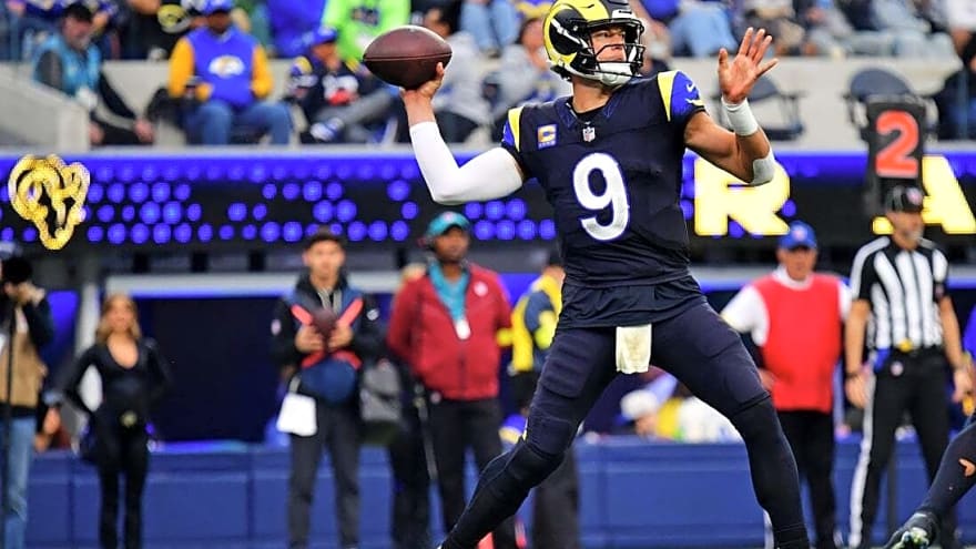 Star QBs in spotlight as division-leading Bucs, Rams meet