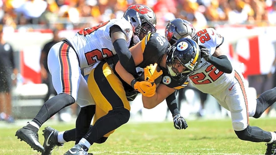 Aaron Rodgers delivers another comeback as Steelers beat Bucs in OT