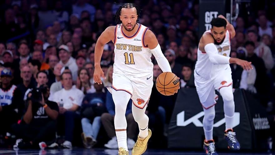 Winless Knicks, Celtics square off on reunion night in Boston