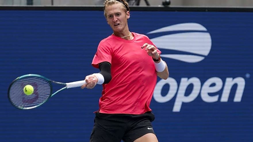 Sebastian Korda retires from first-round match vs. Cameron Norrie
