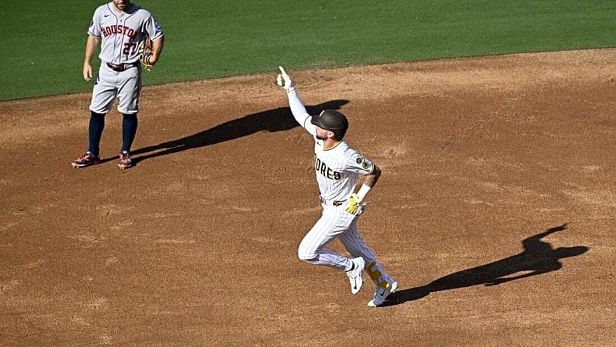 Padres hold off Astros, now 1 game out of wild-card spot