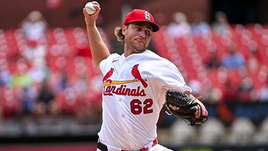Cardinals roll to easy win over Phillies