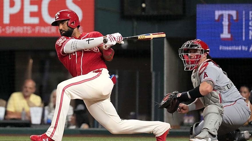 Angels' error in ninth hands Rangers walk-off victory