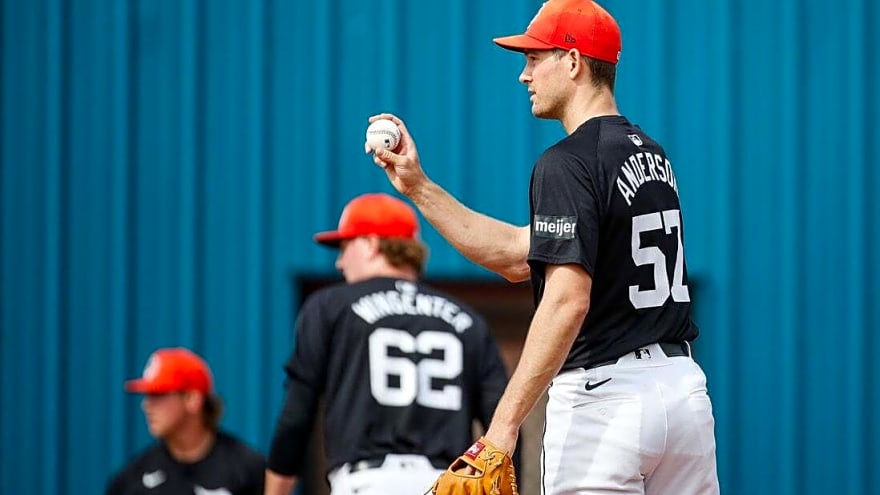 Tigers reach 1-year deal with RHP Drew Anderson