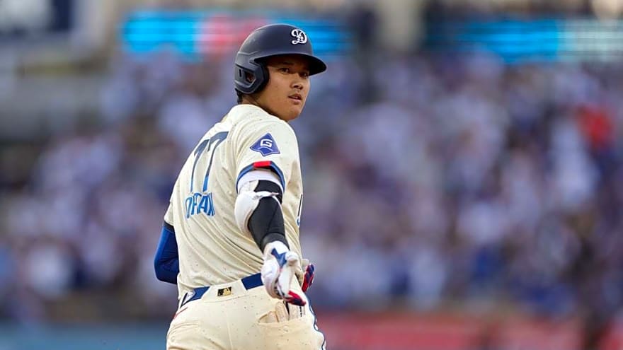 Shohei Ohtani&#39;s 2 HRs back Clayton Kershaw as Dodgers pound Giants