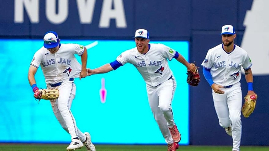 Blue Jays, facing Mariners, eager to inch closer in wild-card race