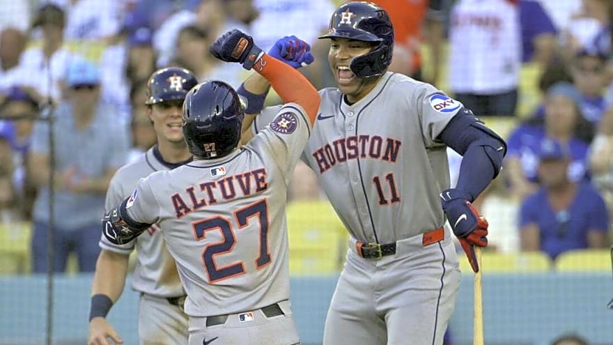 Astros belt five homers in 18-1 demolition of Dodgers