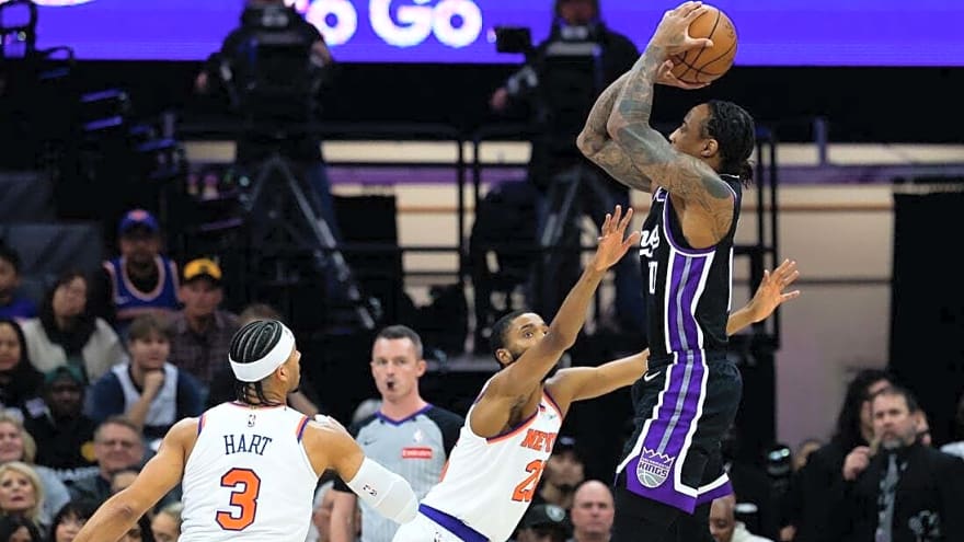 Knicks fall to Kings, lose Jalen Brunson to ankle injury