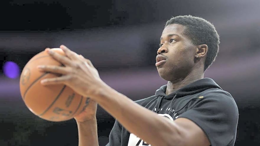 76ers rookie VJ Edgecombe (back) out vs. Jazz