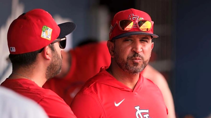 Cards extend manager Oliver Marmol through '28 season